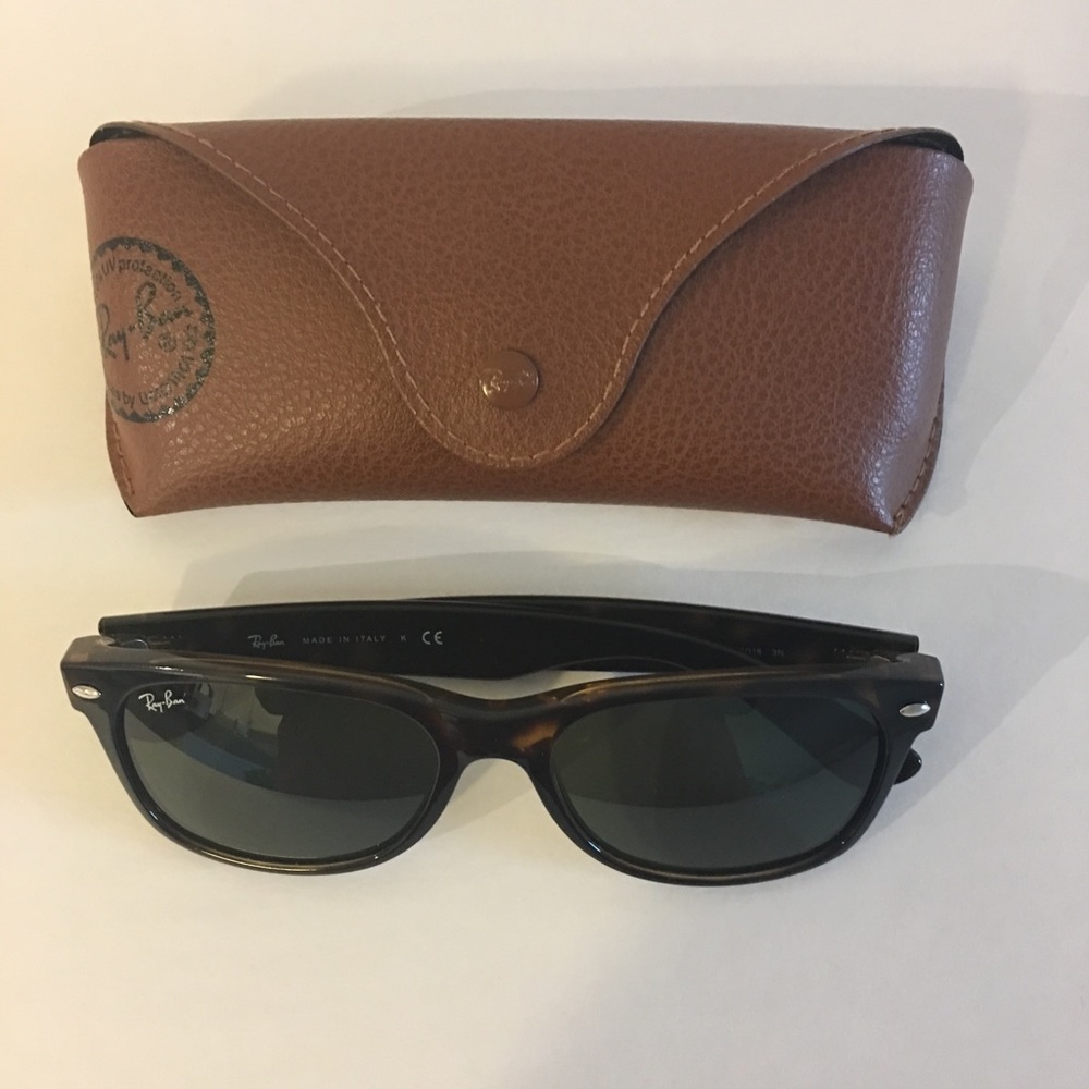 Ray-Ban wayfarer sunglasses, tortoise brown